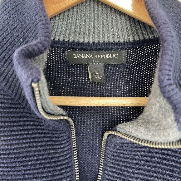 Men’s Banana Republic Zipper Sweater - Picture 5 of 5
